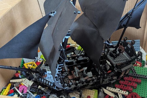 Set raro de Lego encontrado em caixa avulsa / Imagem: Reddit