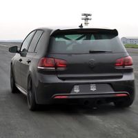 Este Volkswagen Golf se ha comido un V6 3.6 biturbo de 861 CV, y hace llorar a los superdeportivos en 1/2 milla