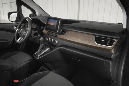 Renault Grand Kangoo 2024 salpicadero