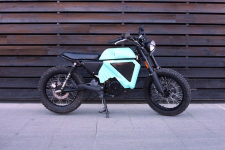 Esta moto eléctrica española está fabricada con piezas en 3D biodegradables y promete 80 km de autonomía
