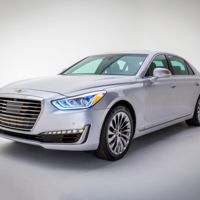 Genesis G90, el auto del que no quieren saber Mercedes-Benz y BMW