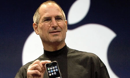 La primera llamada desde un iPhone fue una broma. La hizo Steve Jobs