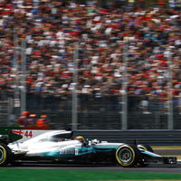 Lewis Hamilton gana en territorio Ferrari y sale de Monza líder del mundial