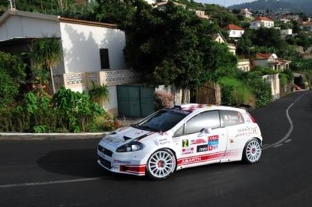Abarth seguirá en los rallyes finalmente