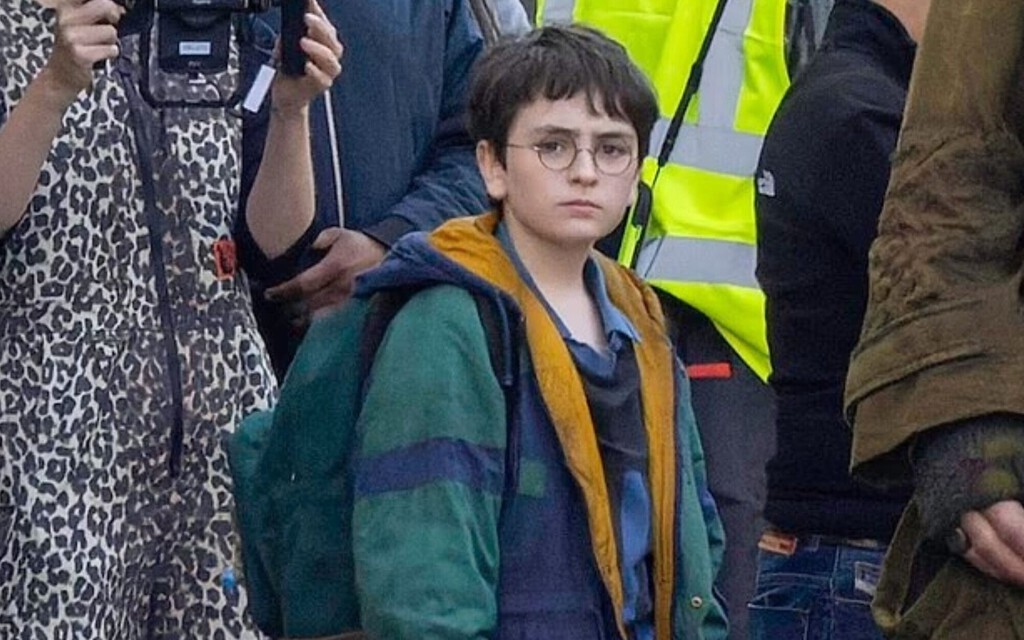 La serie de Harry Potter para HBO Max va a ser un golpe de nostalgia y las imágenes del rodaje lo demuestran  
