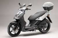 La Kymco Agility City, con baúl y seguro de regalo