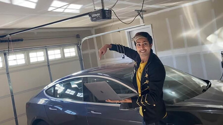 Siraj Raval Tesla Model 3 criptomonedas