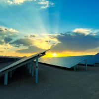 España se las prometía muy felices con sus abundantes horas de sol para sus paneles solares. Hasta que llegó el calor extremo