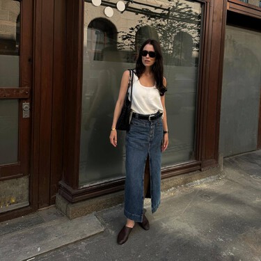 Para la oficina y la terraza: cinco faldas vaqueras de Mango, Zara y más que van con todo nuestro armario 