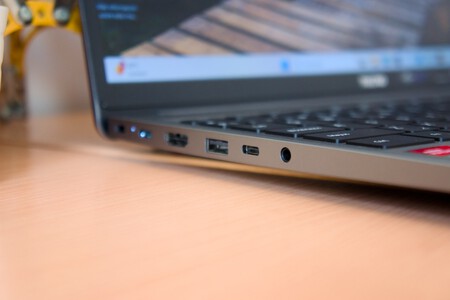 Tecno Megabook K16s Amd Review Analisis Xataka Elevacion