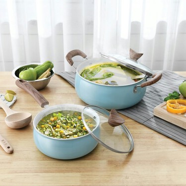 El organizador que acaba con el desorden en los armarios de cocina cuesta menos de 12 euros