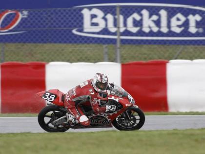 Joey Litjens, Enrique Rocamora y Ángel Rodríguez vencen la segunda prueba del CEV