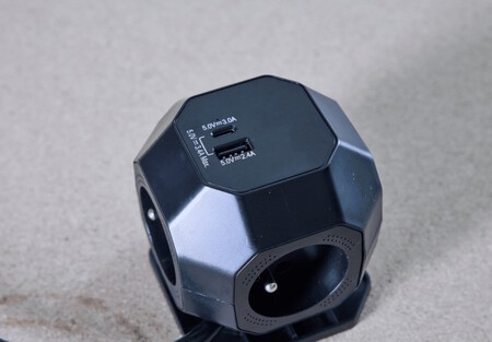 Cubo de enchufes