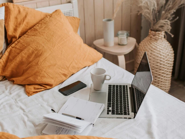 https://www.elcorteingles.es/electronica/A51587108-chromebook-plus-lenovo-ideapad-slim-3-14ian8-con-la-ia-de-google-i3-8gb-256gb-emmc-14-chromeos/