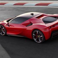 La producción del Ferrari SF90 Stradale se retrasa debido a la pandemia