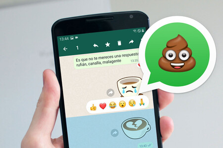 Reaccionar en WhatsApp con el emoji de la caca será posible: podrás elegir más emojis de los seis iniciales