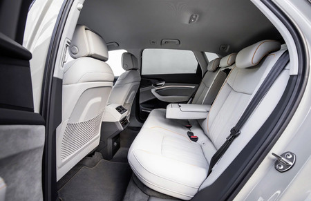 Audi E Tron Interior 11