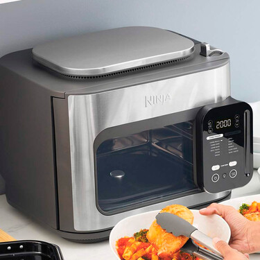 Potente como un mini horno y compacto como la freidora de aire: así es el cacharro ideal para cocinar bien y rápido