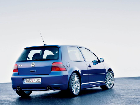 Volkswagen Golf R32