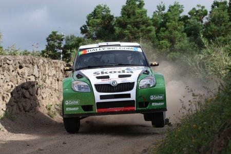 Juho Hänninen y Andreas Mikkelsen los más rápidos en el shakedown