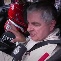 Rowan Atkinson pone a prueba el Toyota GR Yaris de hidrógeno en Goodwood y este es su veredicto