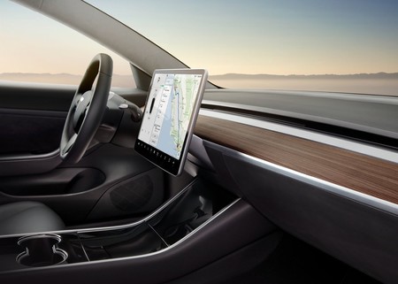 Teslatari, ya puedes jugar videojuegos en la pantalla de tu Tesla