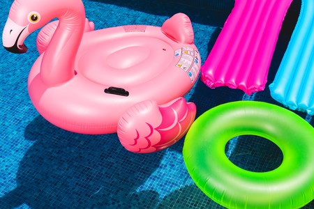 Estas son las infecciones más comunes que puedes contraer en la piscina (y cómo mantenerte a salvo)
