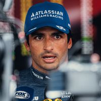 Carlos Sainz se fue a Williams a relanzar su carrera, pero su año está siendo tan malo que pone en riesgo su futuro en F1