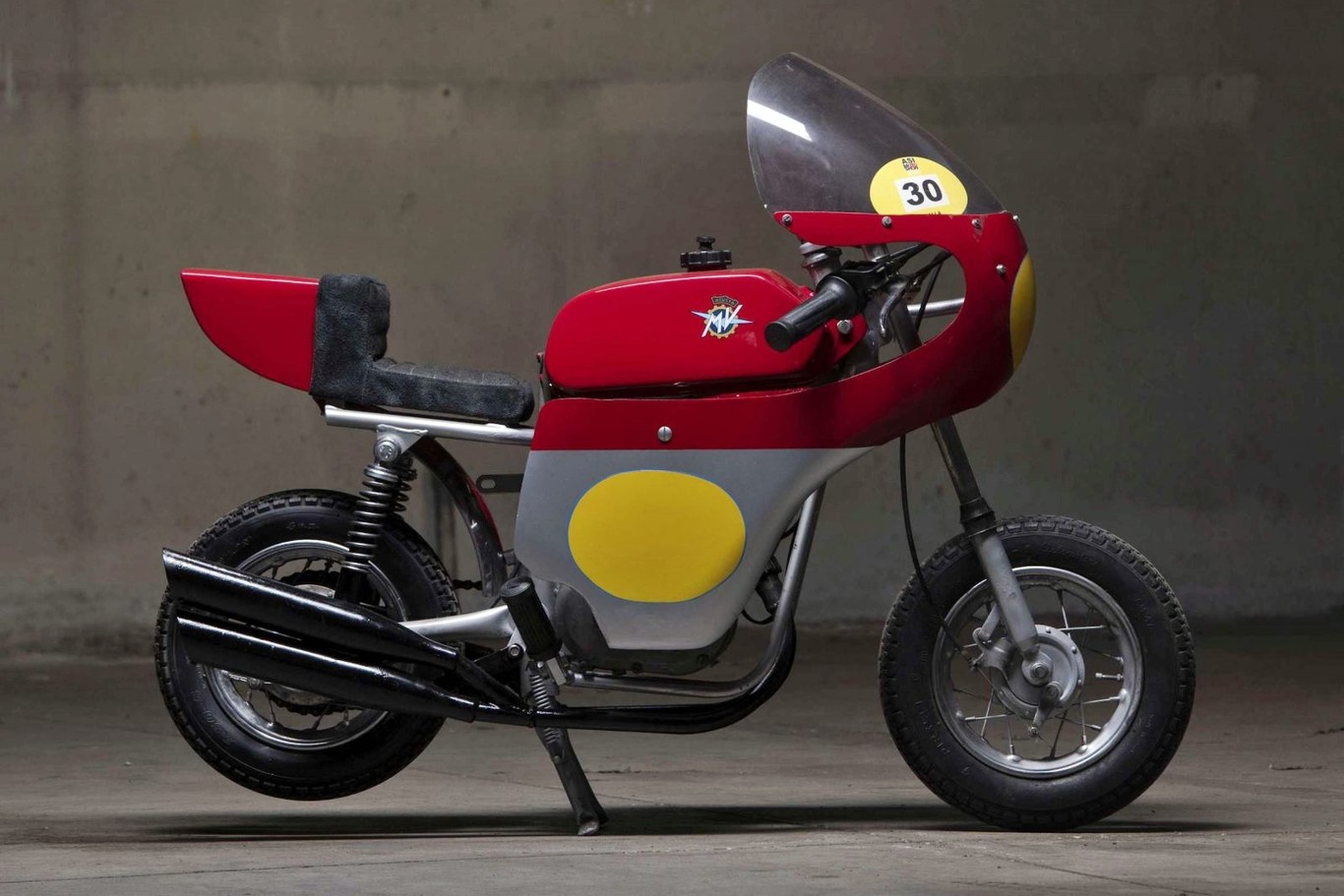 Del hijo de Phil Read a una moto plegable: Así fue como MV Agusta probó suerte con las minimotos