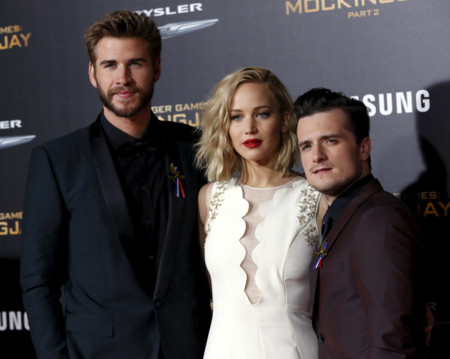 Los juegos del hambre: duelo de estilos sobre la alfombra roja entre Liam Hemsworth y Josh Hutcherson