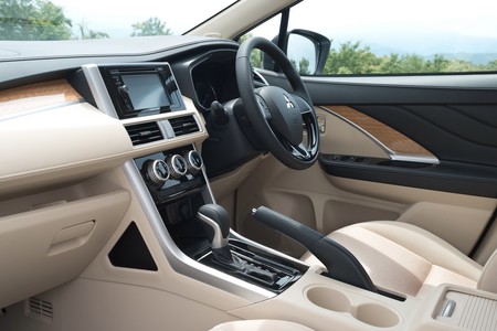 Mitsubishi Xpander 14