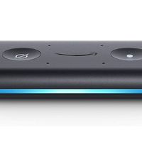 Echo Auto, el altavoz inteligente para el coche que nos permite tener a Alexa de copiloto por 59,99 euros