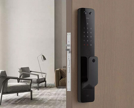 La Mi Automatic Door Lock Pro es la nueva cerradura conectada de Xiaomi y llega con cámara y compatibilidad con HomeKit