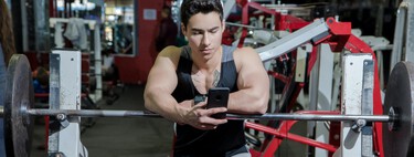 Todo lo que tienes que saber para ganar masa muscular: estos son los kilos que hay que levantar y las repeticiones que realizar en cada serie 