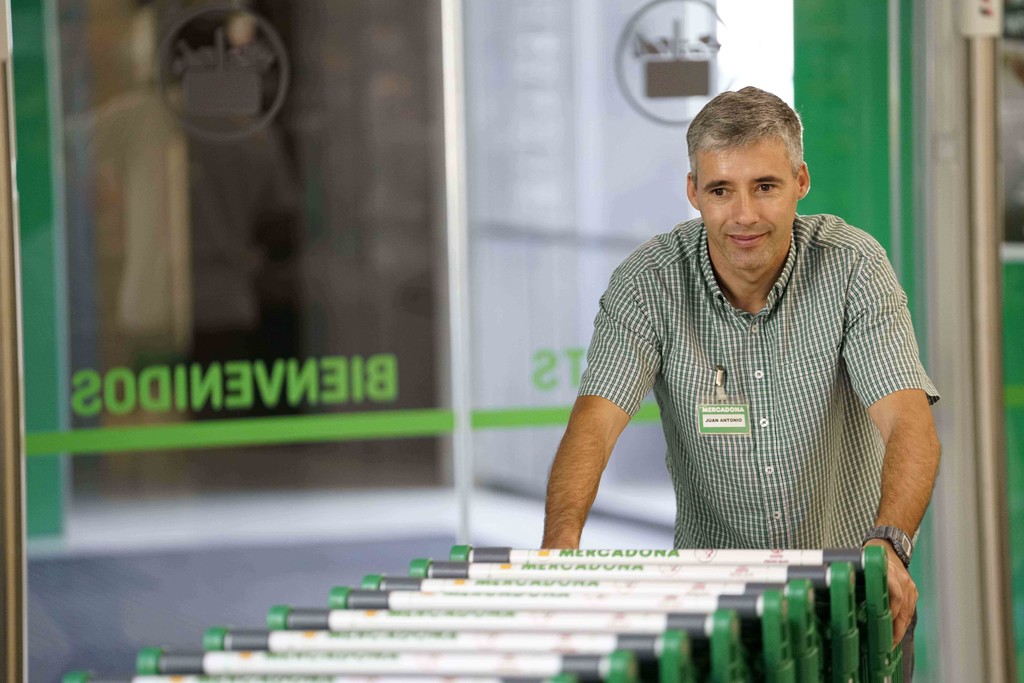Mercadona contrata a 9.000 trabajadores para afrontar la campaña de verano 