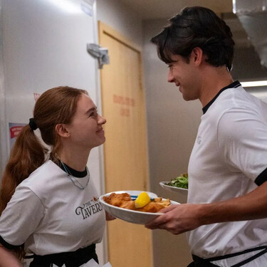 Si te gustó 'Off Campus' no te puedes perder esta serie veraniega de drama adolescente en Prime Video 