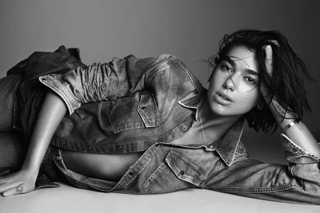 Dua Lipa es la nueva imagen de Pepe Jeans London