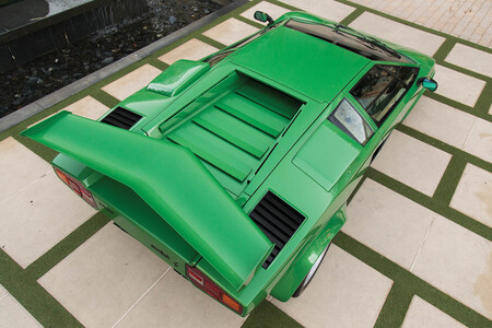 Lamborghini Countach Lp400 S