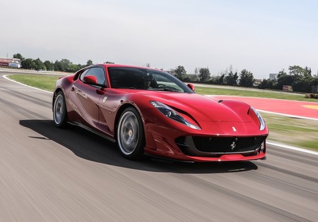 El nuevo Ferrari 812 Aperta llegará en septiembre