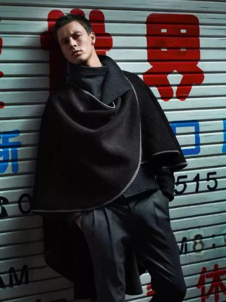 Por las calles de Tokio en la campaña de Emporio Armani Otoño-Invierno 2012/2013