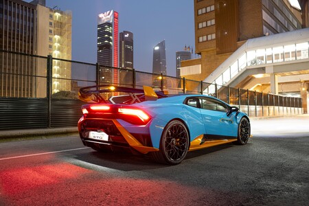 Lamborghini Huracán STO