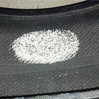 Los americanos están arreglando las ruedas de sus motos con bolas de paintball, y el invento parece que funciona 