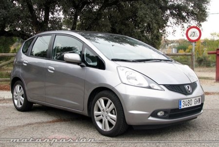 Honda Jazz híbrido, un híbrido por 13.500 euros (en Japón)