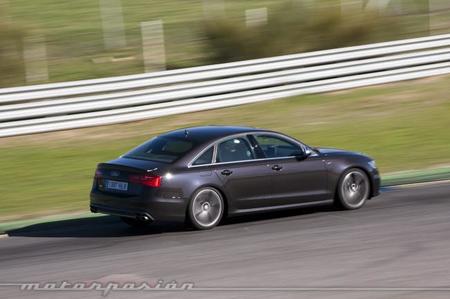 Audi Gama S y TT RS Plus, presentación y prueba en el Circuito del Jarama