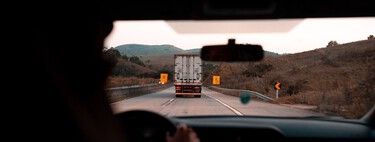 La DGT nos obligó a ir más despacio para evitar muertes en carretera. La medida no ha funcionado