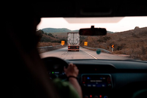 La DGT nos obligó a ir más despacio para evitar muertes en carretera. La medida no ha funcionado