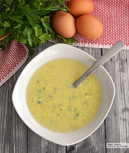 Stracciatella, la sopa de huevo italiana. Receta