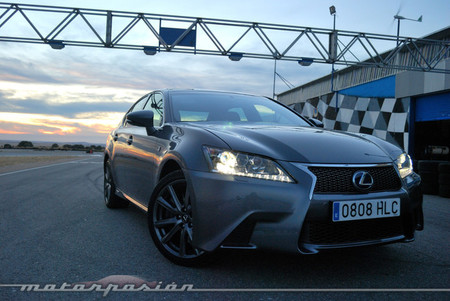 Lexus GS 450h F Sport, prueba (equipamiento, versiones y seguridad)