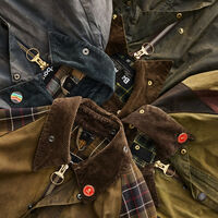 Esta chaqueta tipo Barbour de Bershka es nuestra favorita para ir a la oficina y su precio no es lo mejor de ella 