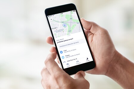 Cabify amplía sus servicios logísticos con repartos de última milla en Madrid: usará tanto sus VTC como motos y triciclos